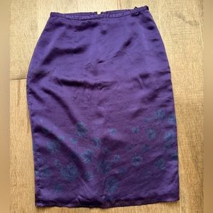 Beautiful plum and blue floral skirt w back slit